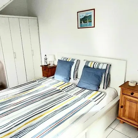 Schieszl 1 Apartment Zamardi