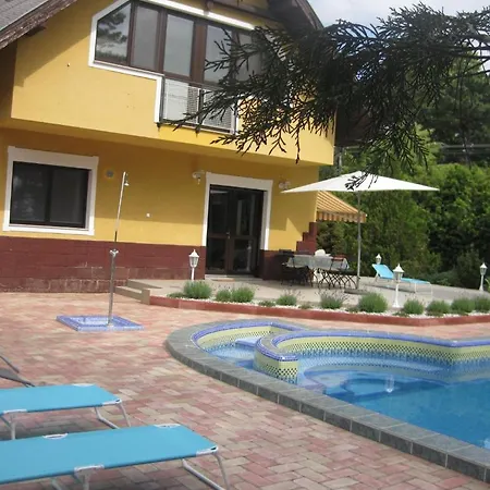 Apartment Schieszl 1