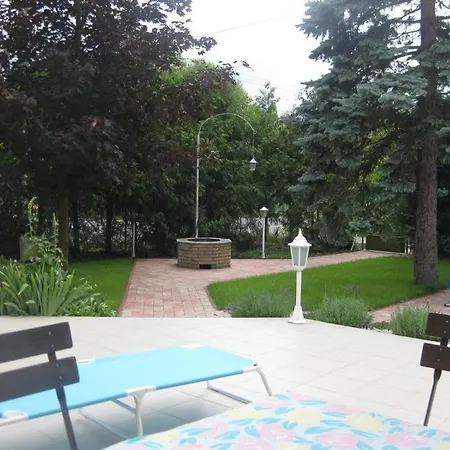 Apartment Schieszl 1 *