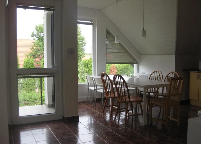 Lejlighed Schieszl 1 *